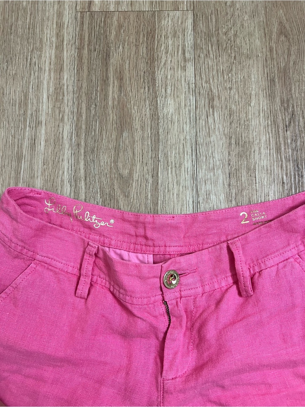 Lilly Pulitzer Bright Pink 100% linen Bermuda Shorts - Picture 3 of 6